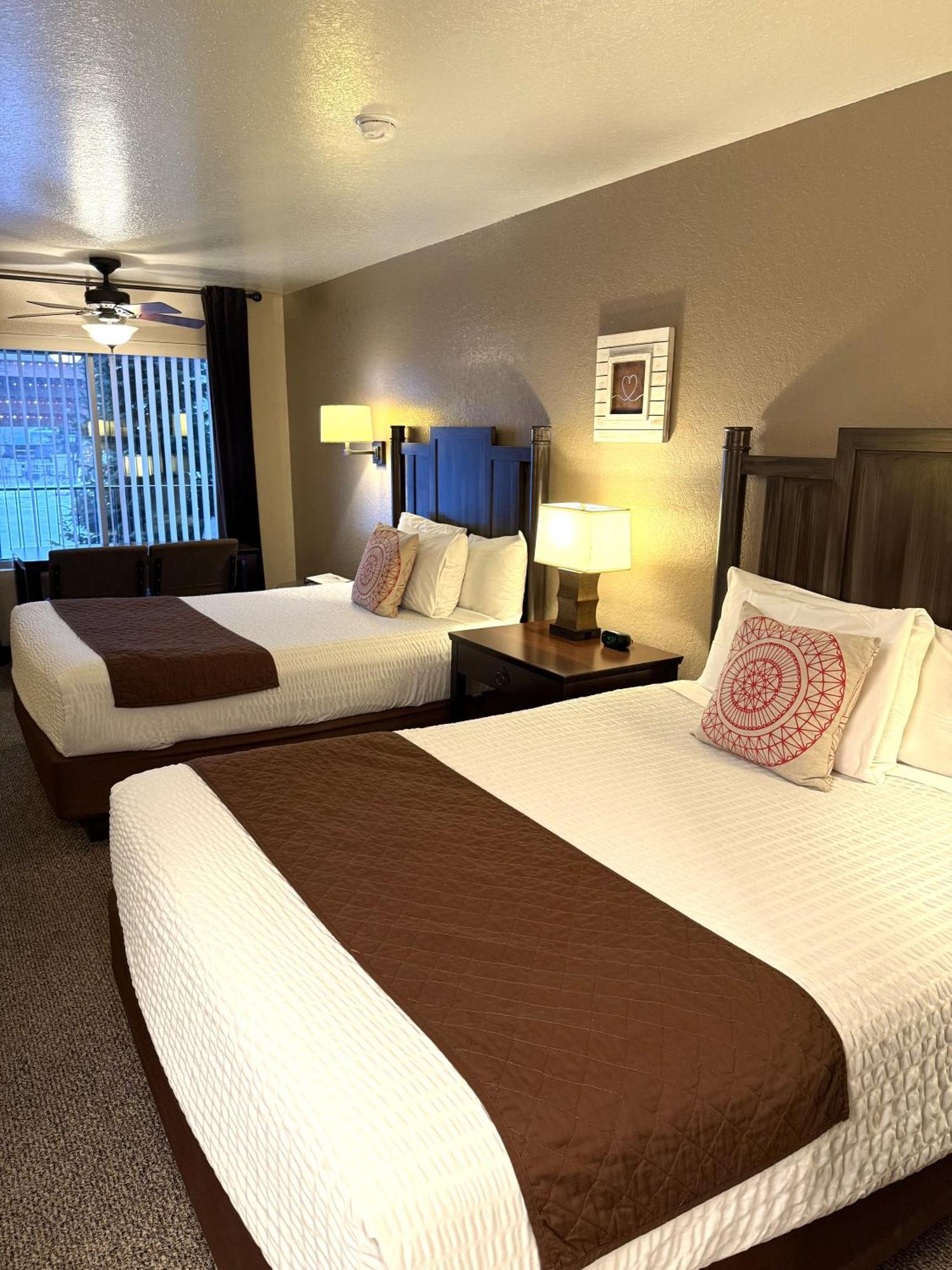 Mountain View Lodge 첼런 객실 사진